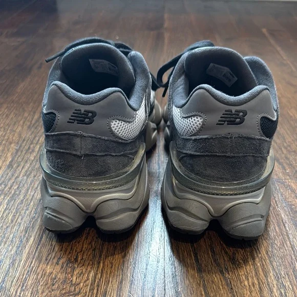 New Balance 9060 Black/Castlerock - Picture 2 of 6